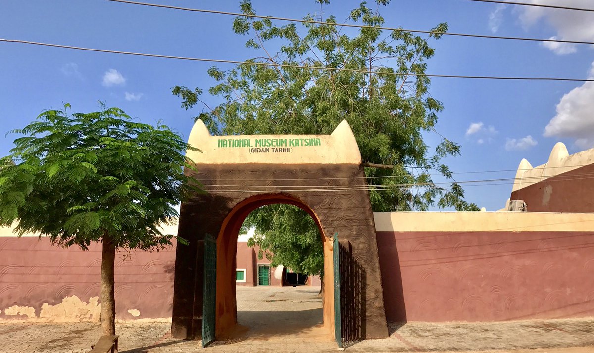 bauchi_friends's tweet photo. The northern traditional architecture is just exquisite, this is #Katsina #ExploreKatsina #TourNigeria https://t.co/dEUS6i1GfS