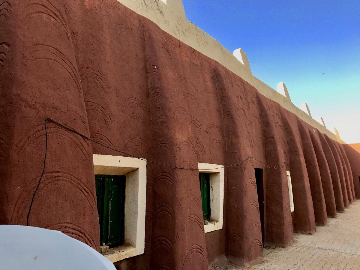 bauchi_friends's tweet photo. The northern traditional architecture is just exquisite, this is #Katsina #ExploreKatsina #TourNigeria https://t.co/dEUS6i1GfS