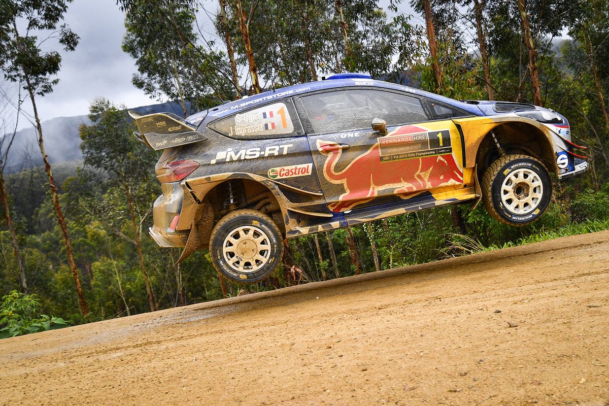 TIEMPORALLY's tweet photo. #RallyAustralia #Fotos El vuelo del campeón del mundo @SebOgier #Rally #RallyFans #RallyJump #FordFiesta https://t.co/RUUnBkpwC2