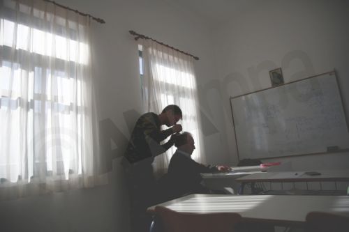 Γιατροί και νοσηλευτές του στρατού προσέφεραν πριν από λίγες μέρες τις υπηρεσίες τους στους κατοίκους ακριτικών νησιών

Περισσότερα στιγμιότυπα από την αποστολή: facebook.com/amnanewsgr/pos…
instagram.com/amna_news/

 📷<a href="/YannisKolesidis/">Yannis Kolesidis</a>