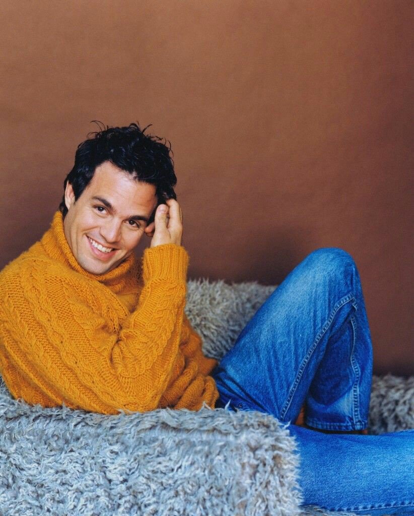 Happy birthday Mark Ruffalo! The Bruce Banner that we deserve
The only Hulk in my heart 