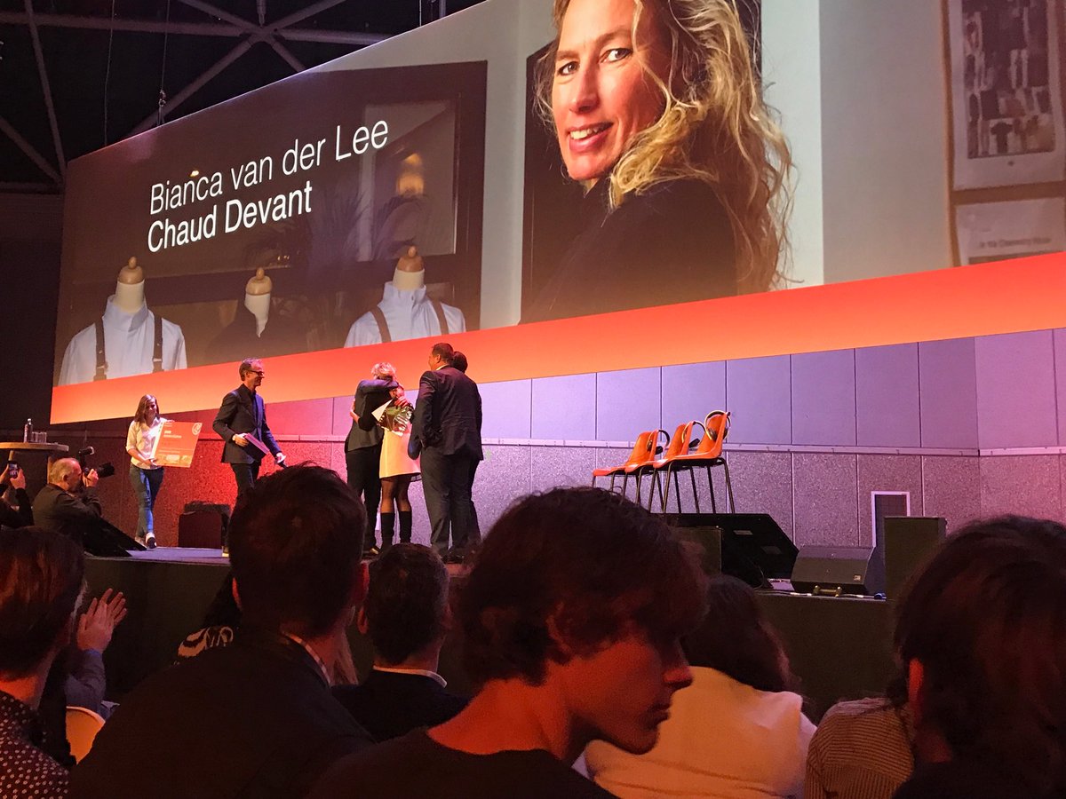 oram_amsterdam's tweet photo. Bianca van der Lee @ChaudDevant Amsterdams ondernemer van het jaar 2017 #wvdo week van de ondernemer #OndernemendAdam https://t.co/H1HqHb50N7