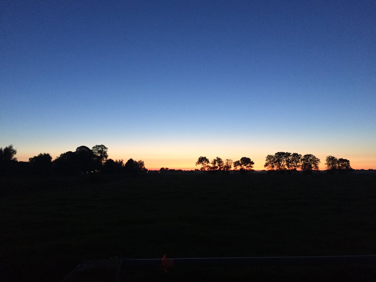 erikpostx's tweet photo. Mooi #Hogeland tussen #Onderdendam en #Tinallinge https://t.co/PMquTz5VQq