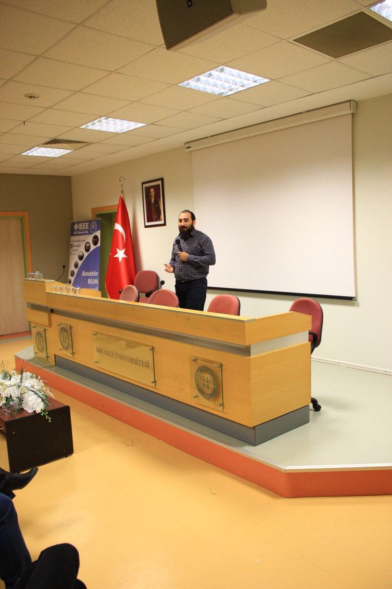 ieeekoucs's tweet photo. •F5 Days Üniversite Genç Girişimcilik 💻
Eğitimi için Sait Borlak’a @saitborlak teşekkür ederiz!
#F5Days https://t.co/XlzArObrl7