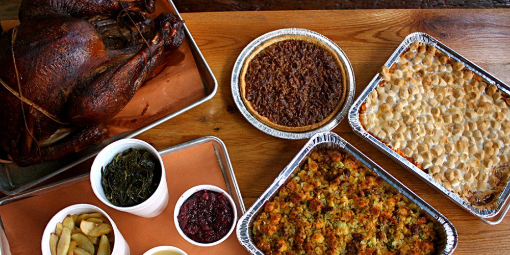FPIHQ's tweet image. Catering is becoming increasingly popular for Thanksgiving dinners.  Foodservice packaging to the rescue to help bring it all together! #FPI #foodservicepackaging #foodservice #packaging #takeout #takeoutfood
