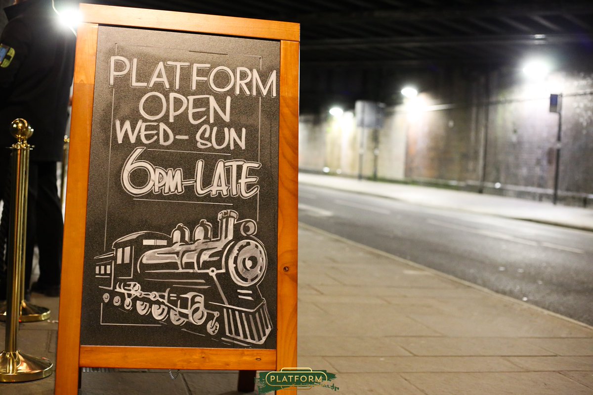 Platform tweet media