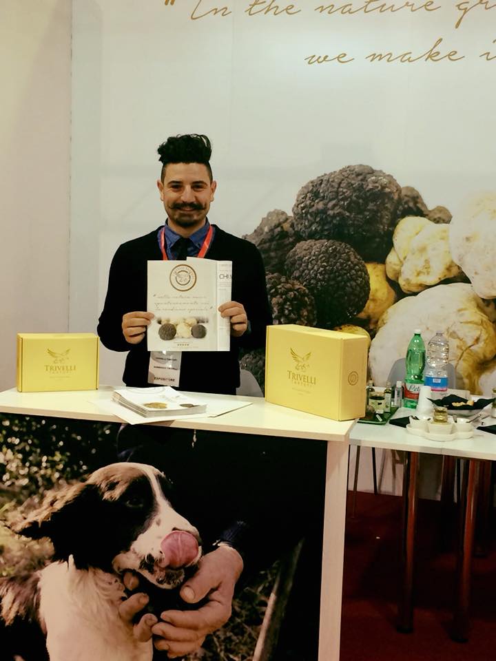 All ready to Gustus Napoli by #trivellitartufi !

  #napoli #truffle #domenicotrivelli