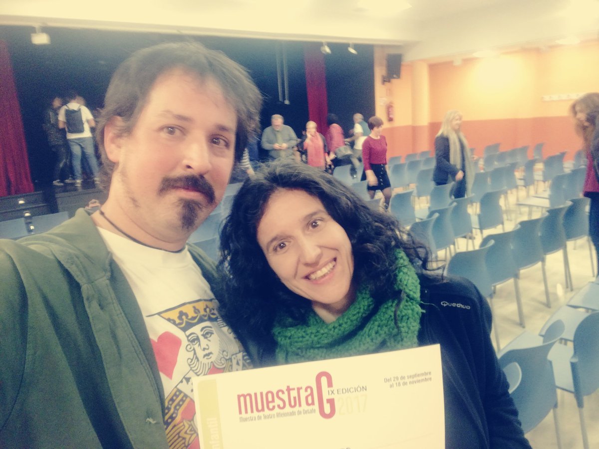 quetedenteatro's tweet photo. Nuestro espectáculo #elviajedeantónretaco coproducido con #PRIMIGENIUS Premio al mejor espectáculo en la categoría infantil del #MuestraG https://t.co/0V6kz31MUo