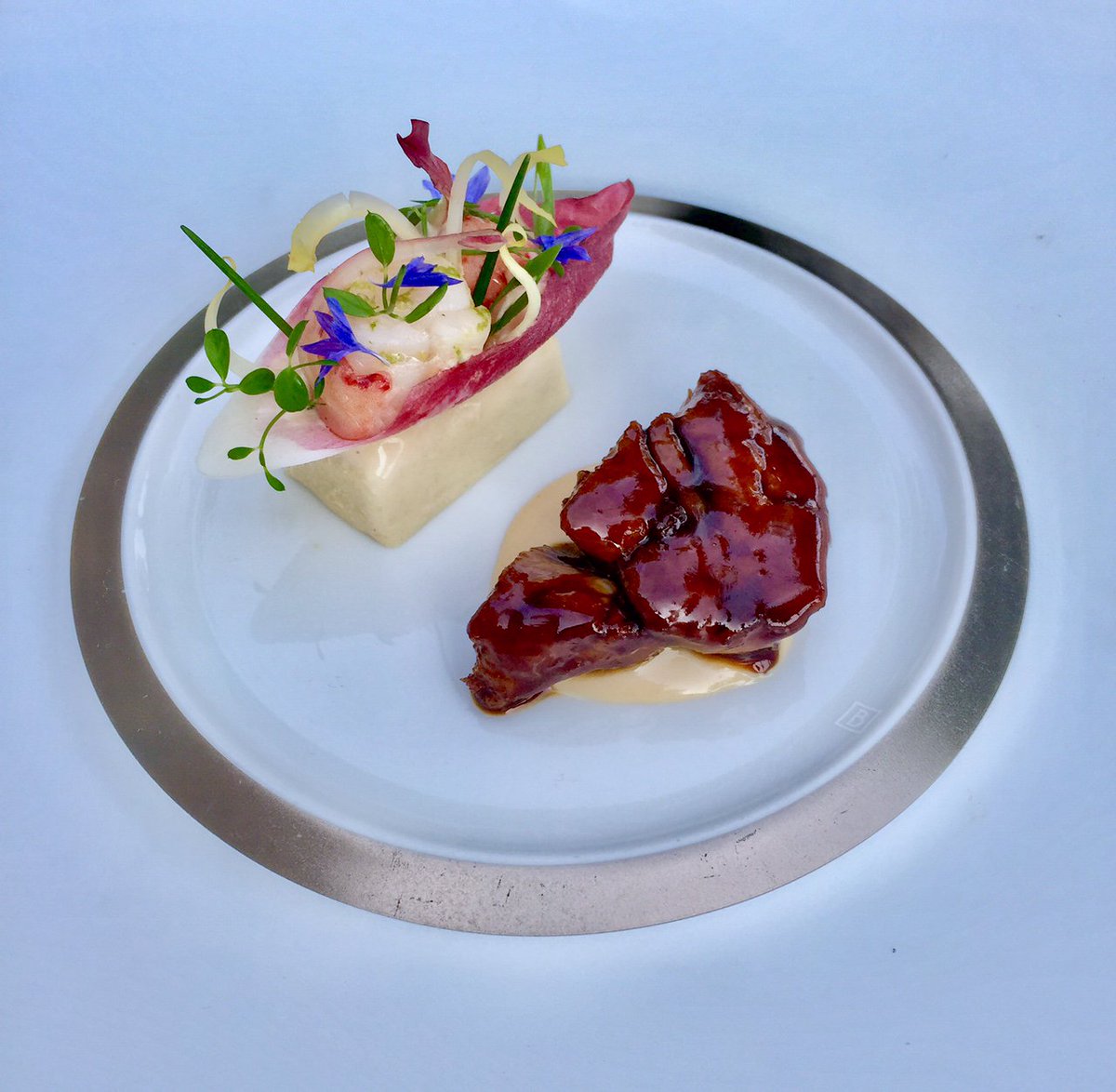 AmstelHotel's tweet image. Starter @LaRive_NL: Veal Sweetbreads • Lobster Salad • Red Chicory • Olorosso Sherry, created by @RogerRassin and his culinary team. #amstelhotel #finedining #restaurantlarive