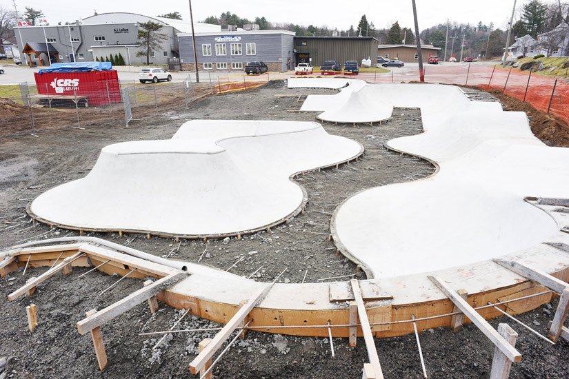 Skate park to be completed in the spring. Still $40,000 to be raised: haliburtonecho.ca/skate-park-to-…