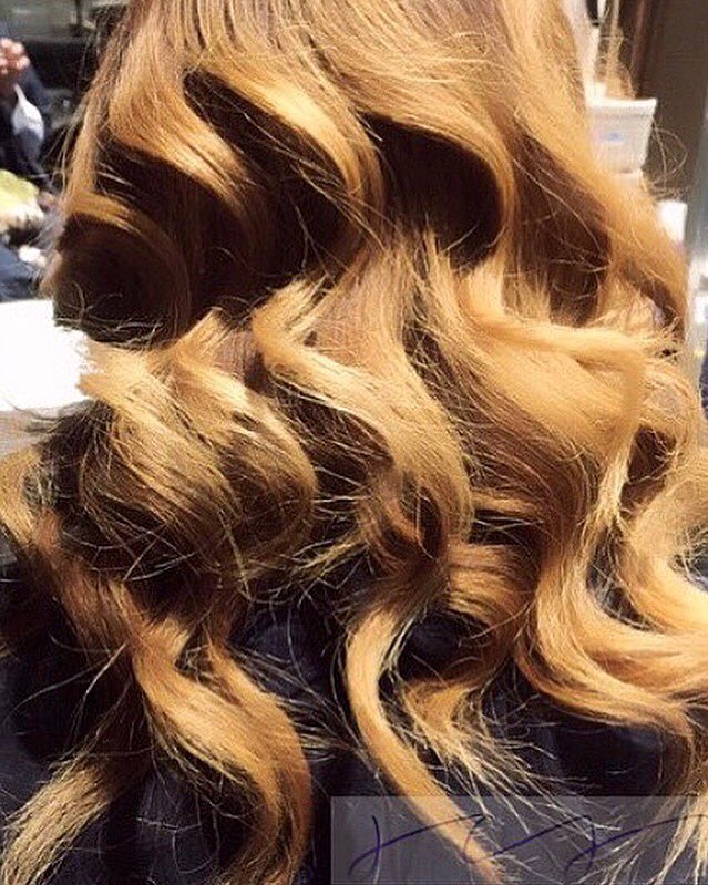 SavvyColorSalon's tweet photo. We Love our Savvy Color Beauties!!! 
Book your consultation now to discuss your hair goals and schedule your service. #SavvyColorSalon #SavvyColor #LetsTalkTuesday #BaltimoreHair #Hairstylist #DMVHair #DMV #Baltimore https://t.co/iobUlkTqST