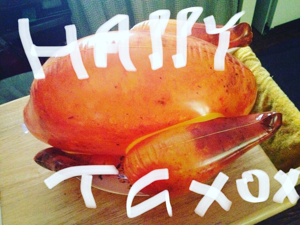 ClassesOnClark's tweet photo. We got one more turkey twizzler of a class for you today: come on over at 7pm for our Turkey Jam! Whatever you’re feeling, we’ll be playing. Bring along your faves, or just soak in the holiday juices and go with the flow. $20 drop in. Details in bio. No need to go cold turkey! https://t.co/YDElGYQrBN