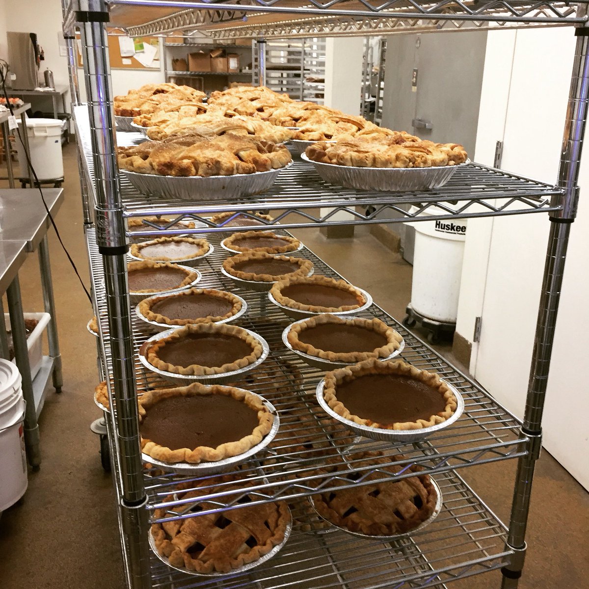 2ndStoryBakery's tweet photo. #Thanksgiving dinner preparations going well? We’ve been busy baking our delicious Apple Ginger &amp;  Brown Butter Pumpkin #Pies. There’s good news, we have a few extra so pop in &amp; buy one while stocks last. And you can strike dessert off your cooking plan! https://t.co/nzVohunigk