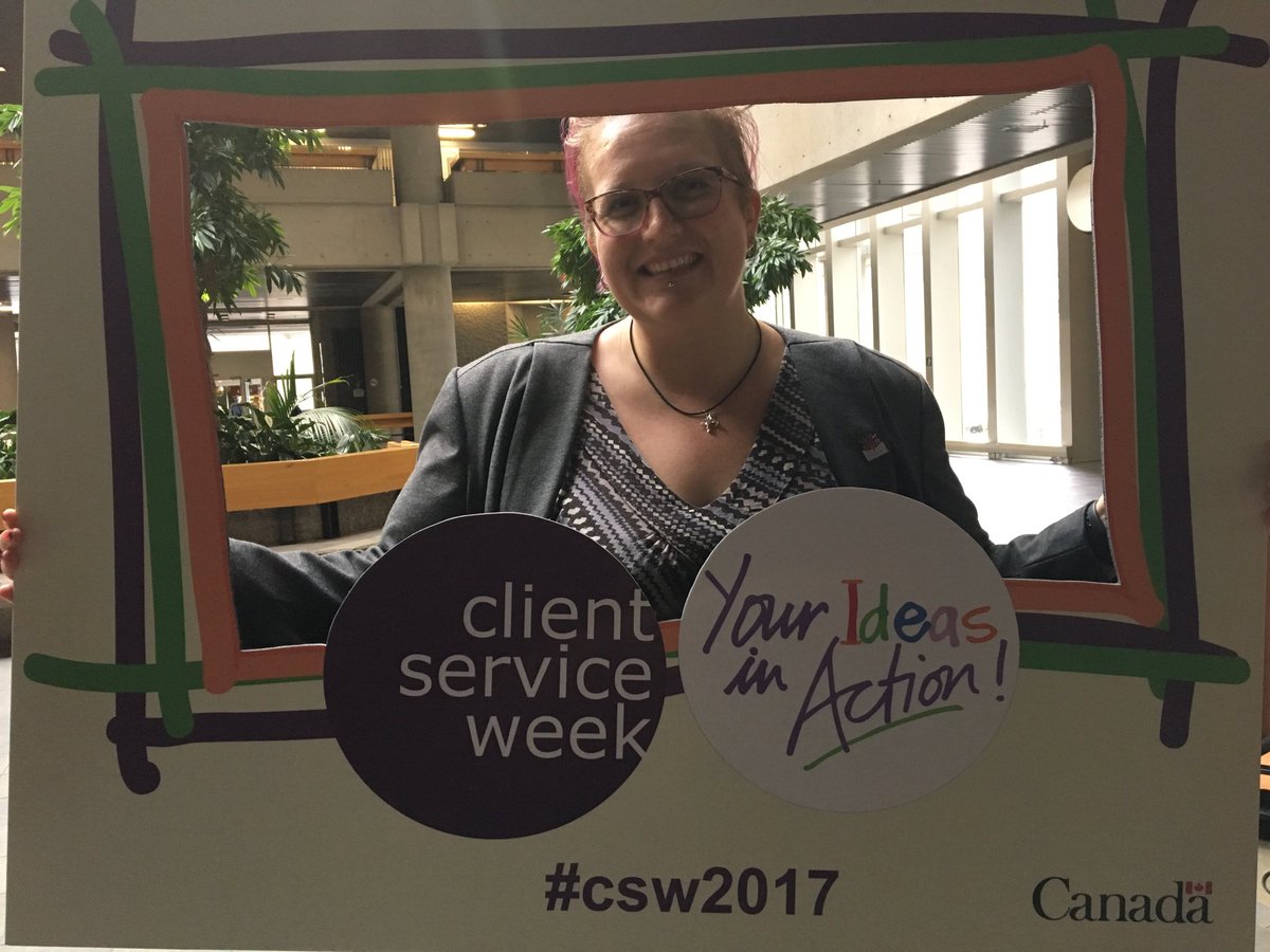 JesssVis's tweet photo. Venez voir notre ronde préliminaire dans l’oeil du lion! Come watch the Lions’s Den primer event! Aujourd’hui! Lunch! #csw2017 https://t.co/KHvHqUyp5B