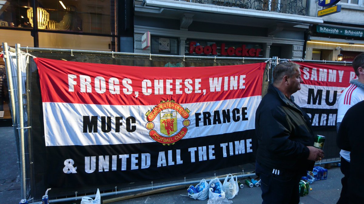 FCagain's tweet photo. Away champion's league! #MUFC #mrpickwick https://t.co/5I60703DbG