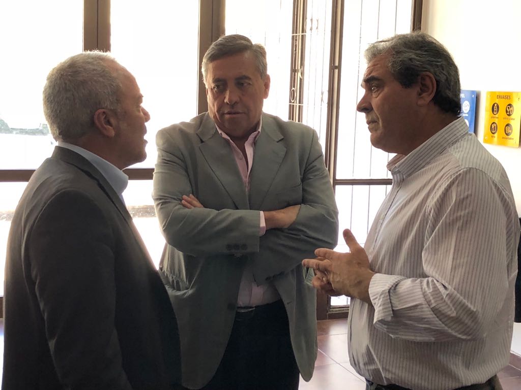 MingoranceH's tweet photo. Junto a la Agencia Provincial de Ordenamiento Territorial, presentamos el Objetivo 7 de Gestión Integral del Recurso Hídrico del Plan de Ordenamiento Territorial en el “I Congreso Internacional de la Gestión del Agua” https://t.co/voY33R1tNS