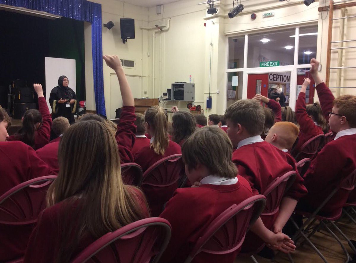 WellfieldMiddle's tweet photo. Thank you to @islam_diversity and Mariam for our KS3 assembly this afternoon; lots of questions asked and answered #WMSRE https://t.co/KEFWm7a46b