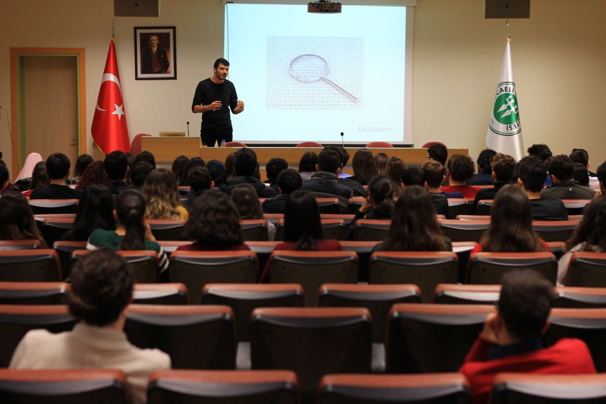 ieeekoucs's tweet photo. •F5 Days Mobil Uygulama Geliştiriciliği 💻
Eğimiti için Celil Bozkurt’a @celilbozkurt teşekkür ederiz!
#F5Days https://t.co/ajFFG7q0Dl