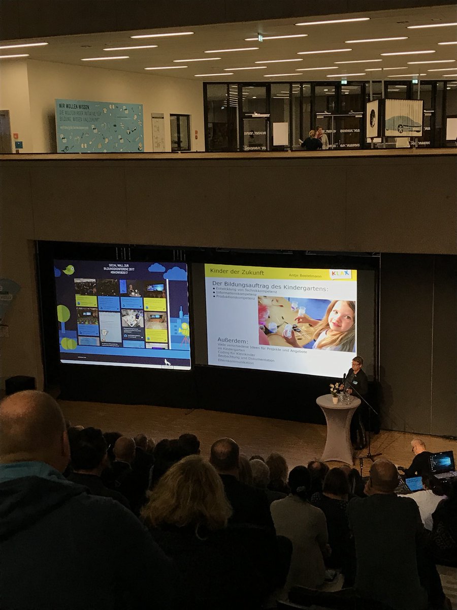 grossmannsa's tweet photo. Wie gestalten wir die Bildung der Zukunft für die Kinder der Zukunft und die #nextgenerationdigitalminds ? #BIKOWOB2017 https://t.co/UZNpV2sttz