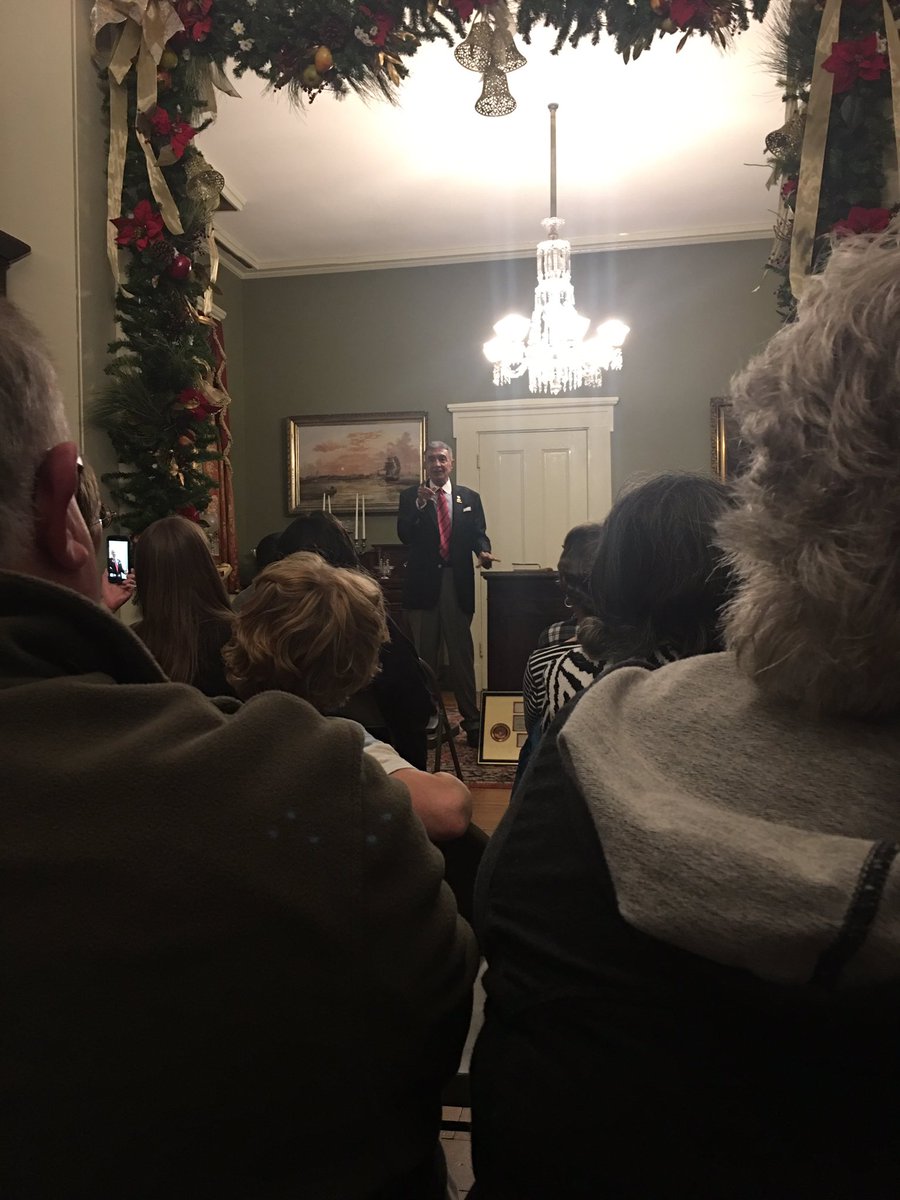 KFinProductions's tweet photo. Such a lovely and MOTIVATING evening, hearing MajGen J. Gary Cooper speak about his time in the USMC&amp;his best selling book.He continues to help young people make a difference right here,right now. Dinner @SouthernNatMob was MAGNIFICENT! We're so thankful for our friends&amp;family... https://t.co/sf4zn1zhyK