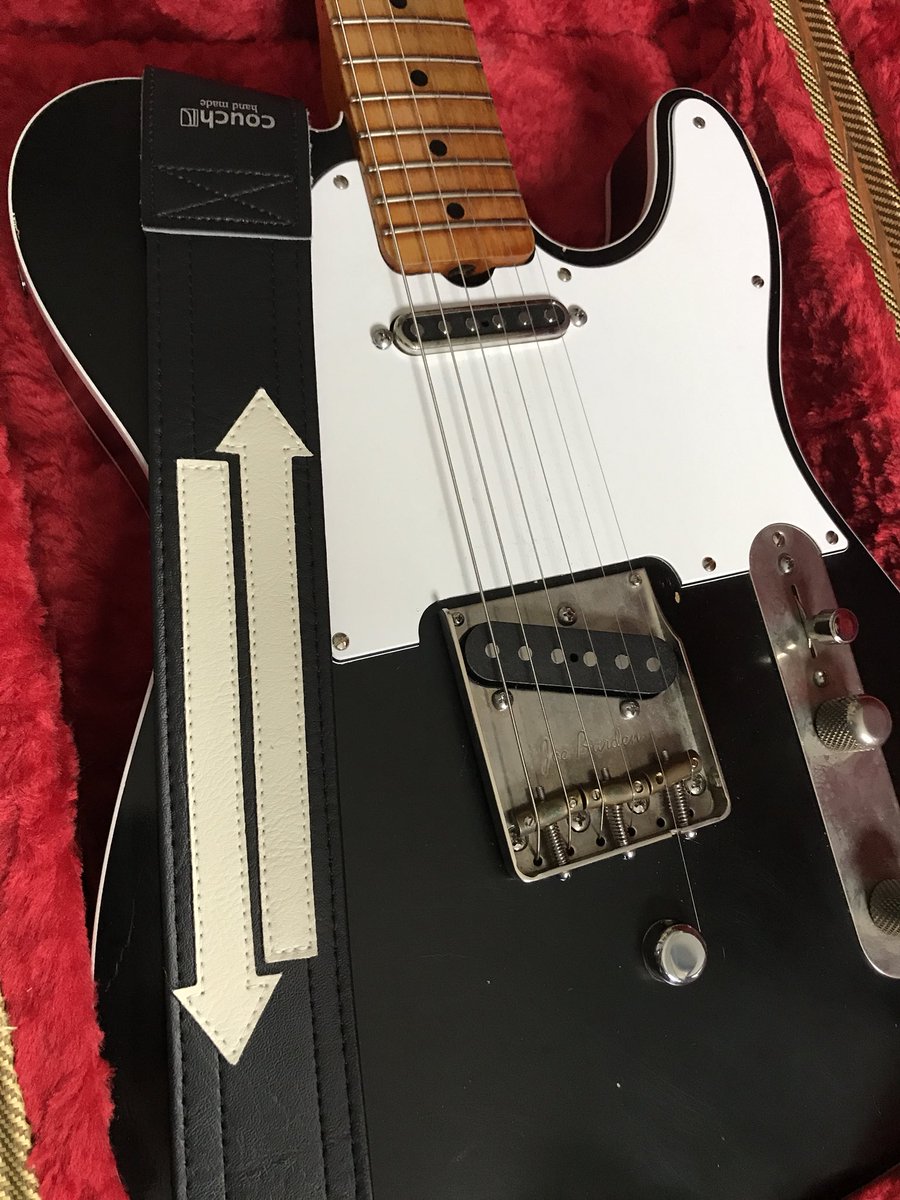 DamianFanelli's tweet photo. My @palirguitars Titan now has a classic Parsons/White StringBender. Thank you, Gene Parsons! #geneparsons #bbender #TheByrds #parsonswhite #stringbender https://t.co/5pwvDbEPHg