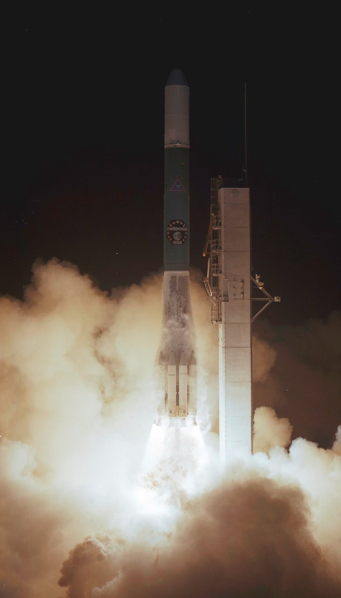 ESA_EO's tweet photo. Tomorrow marks the 40th anniversary (23 November 1977) of the launch of @ESA’s first #EarthObservation satellite, #Meteosat1: https://t.co/sVohTBhRiQ
@eumetsat #Meteosat #HistoryOfEO https://t.co/3F5AUgHkH1