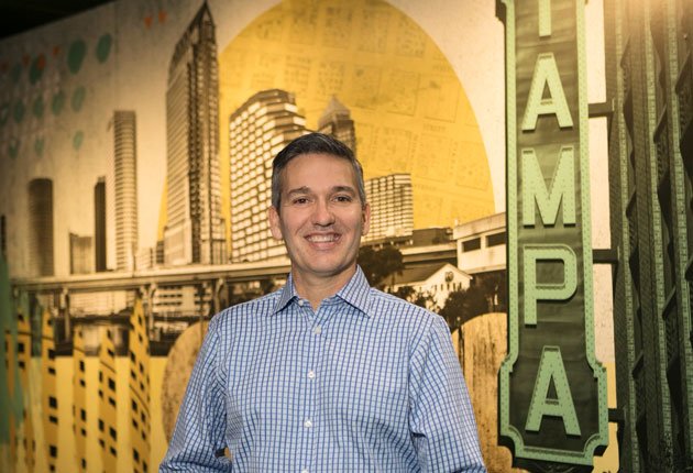 #ServingLeadership allows you to move with speed towards making your #vision a reality #leadership #management #culture #selfawareness #buildonstrength hubs.ly/H09fMCG0