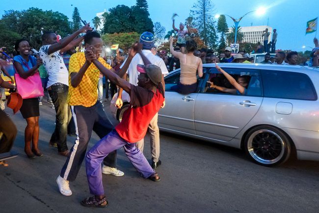 Zimbabweans Hopeful, Reflective Following Mugabe’s Resignation
buff.ly/2zZ6t8E