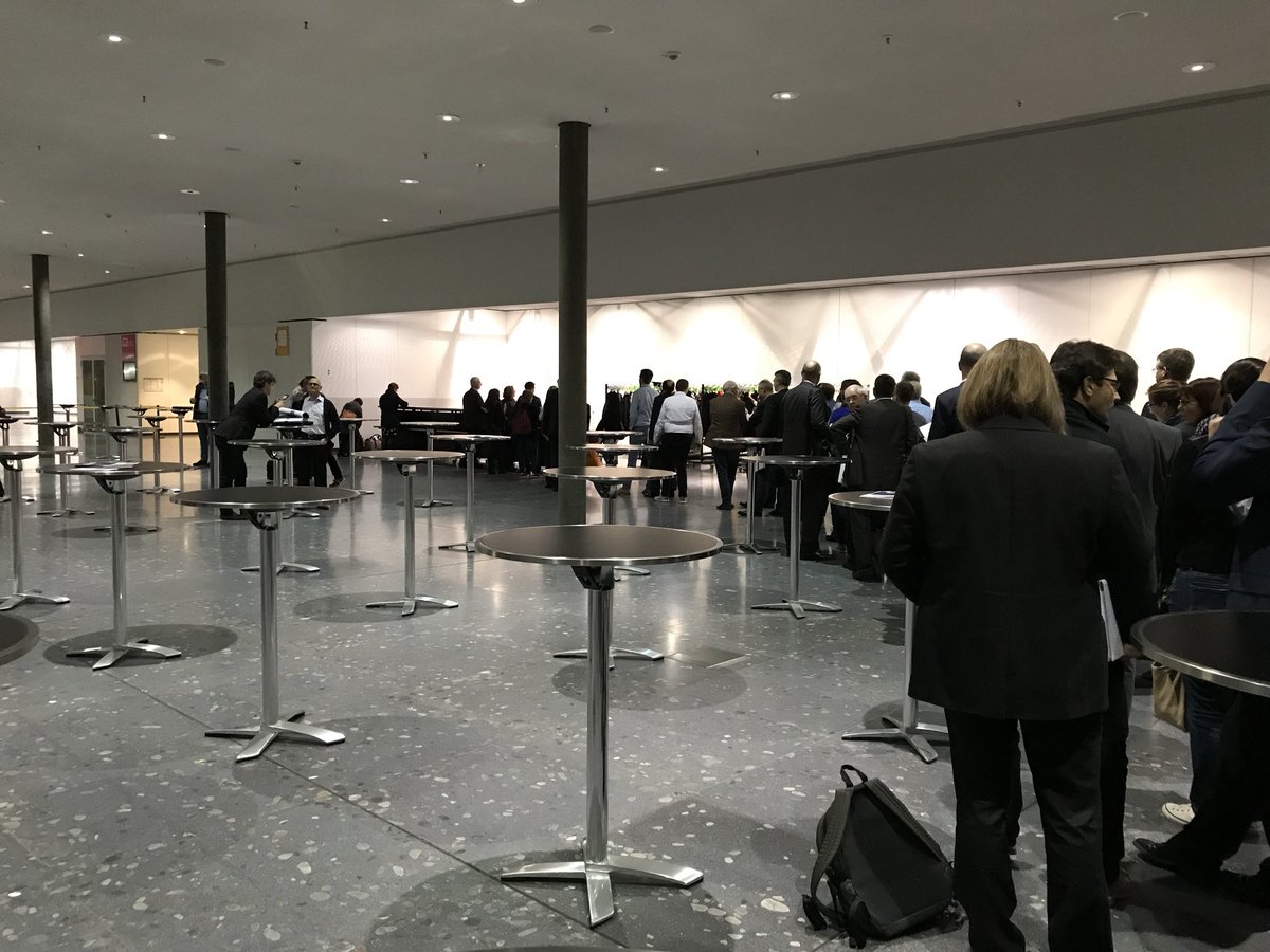 DGQffm's tweet photo. Gute Heimreise und vielen Dank! Der #QTag17 geht zu Ende https://t.co/X0uq1wqoCE