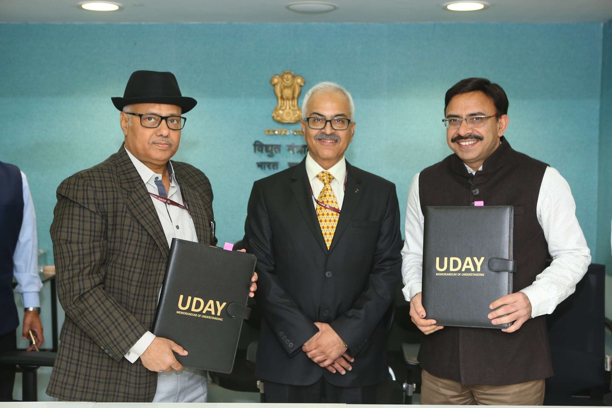 UDAY_PowerIndia's tweet photo. UT of Dadra &amp; Nagar Haveli commits to undertake further power sector operational improvement with signing of MoU under #UDAYScheme https://t.co/pE9DHiMMpi