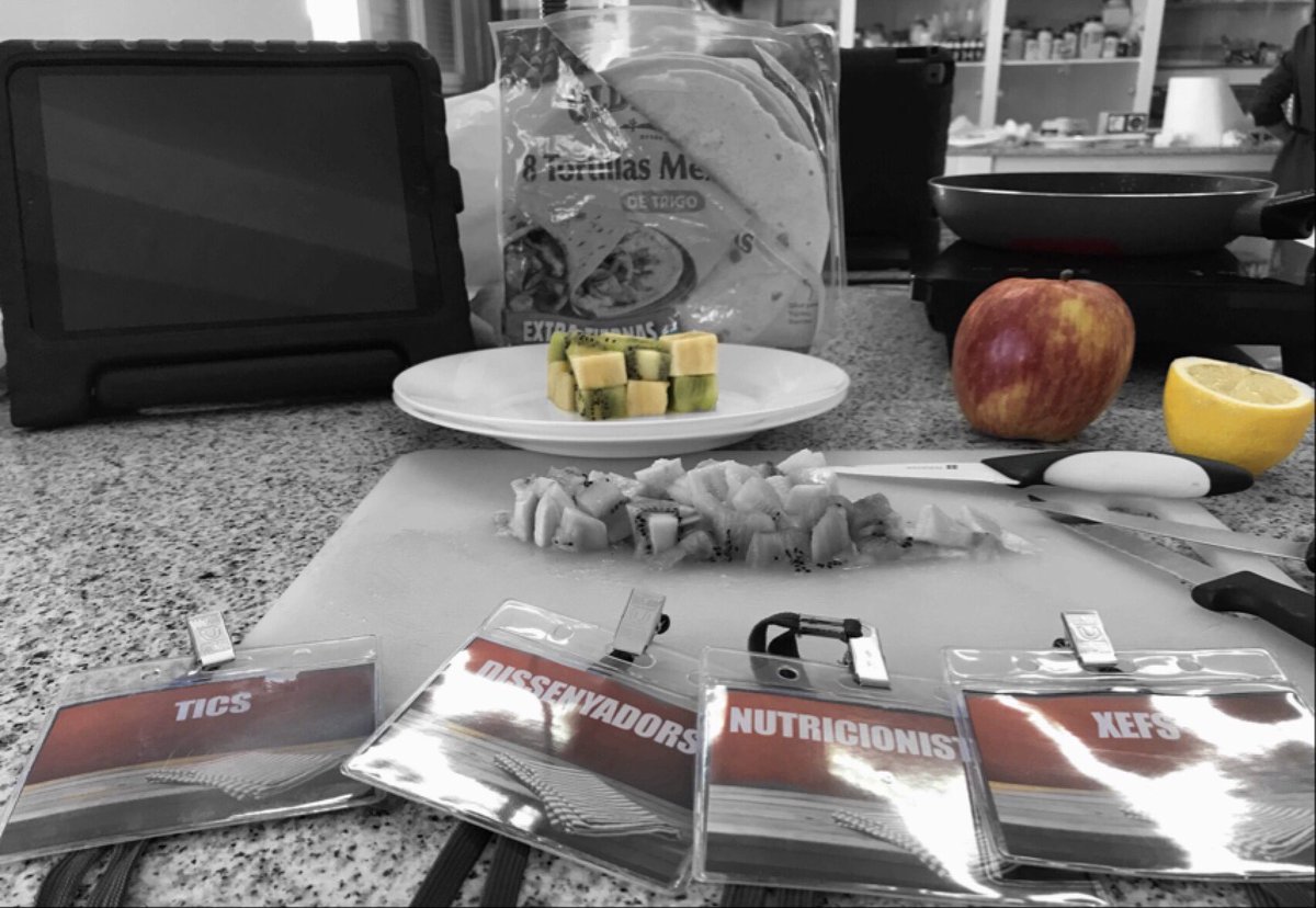 oscarllorens84's tweet photo. Proyecto global 1º de la ESO #cotescuina @IESCotesBaixes https://t.co/qBzerzQOwq