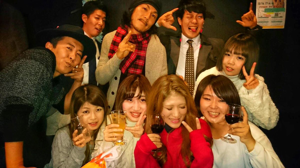 Bar_Anal_3150's tweet photo. 【Bar✽~穴流~】

昨日もみんなありがとう😋✨

友達の誕生日会(前祝いw)
平日なのに集まってくれました😚🙌

誕生日ということでお店から
シャンパンを🥂🥂
友達からはいろんな
プレゼントを🎁🎁

朝まで
ありがとうございます🙇🏼💟

今日も19:00~
Bar穴流OPENです！！

よろしくお願いします🌟 https://t.co/BnHFvCqMCa