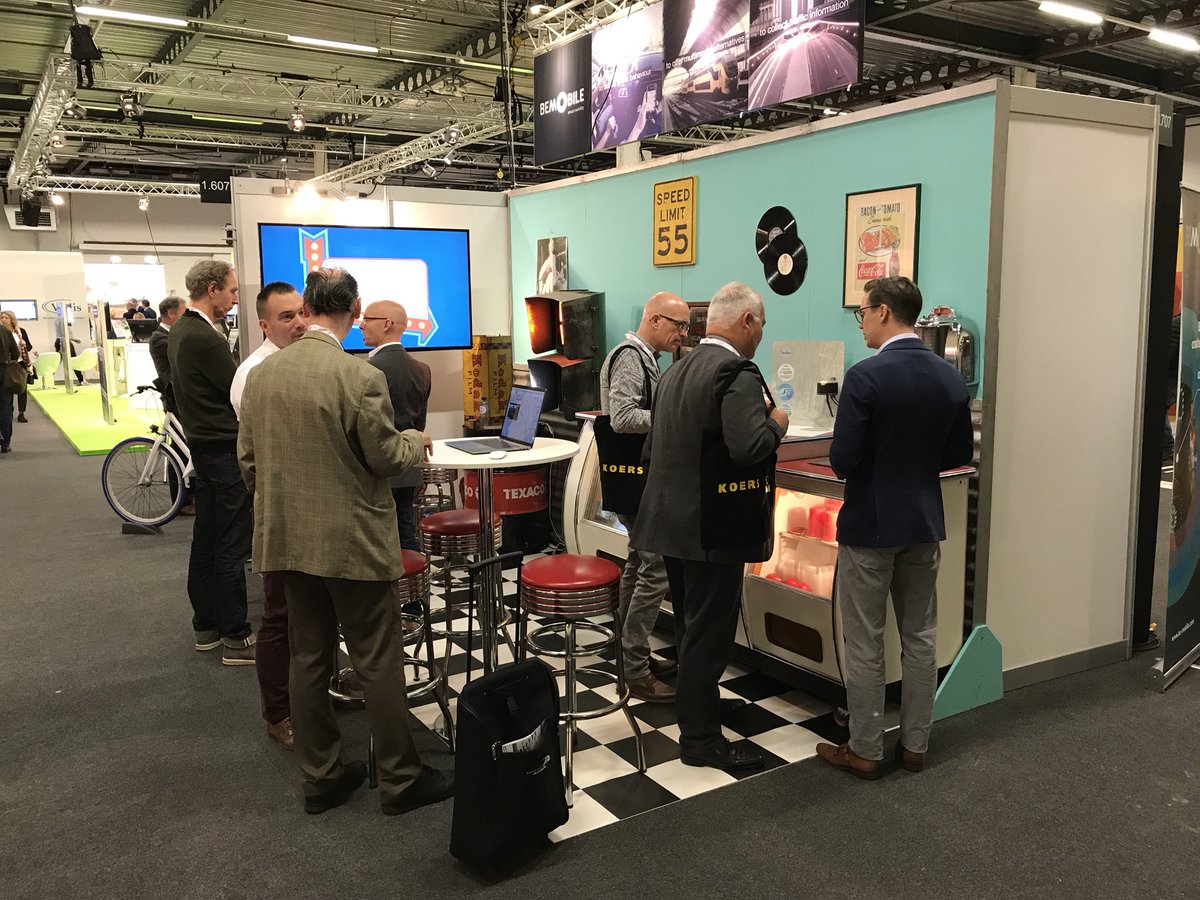 TrafficLinkLive's tweet photo. Wegbeheerders geïnteresseerd in onze nieuwe oplossing voor slim samenwerken aan duurzame bereikbaarheid. Ook een sneak preview? Kom naar onze American diner stand 1.607 @VMP_NL https://t.co/pobXwO9GPv