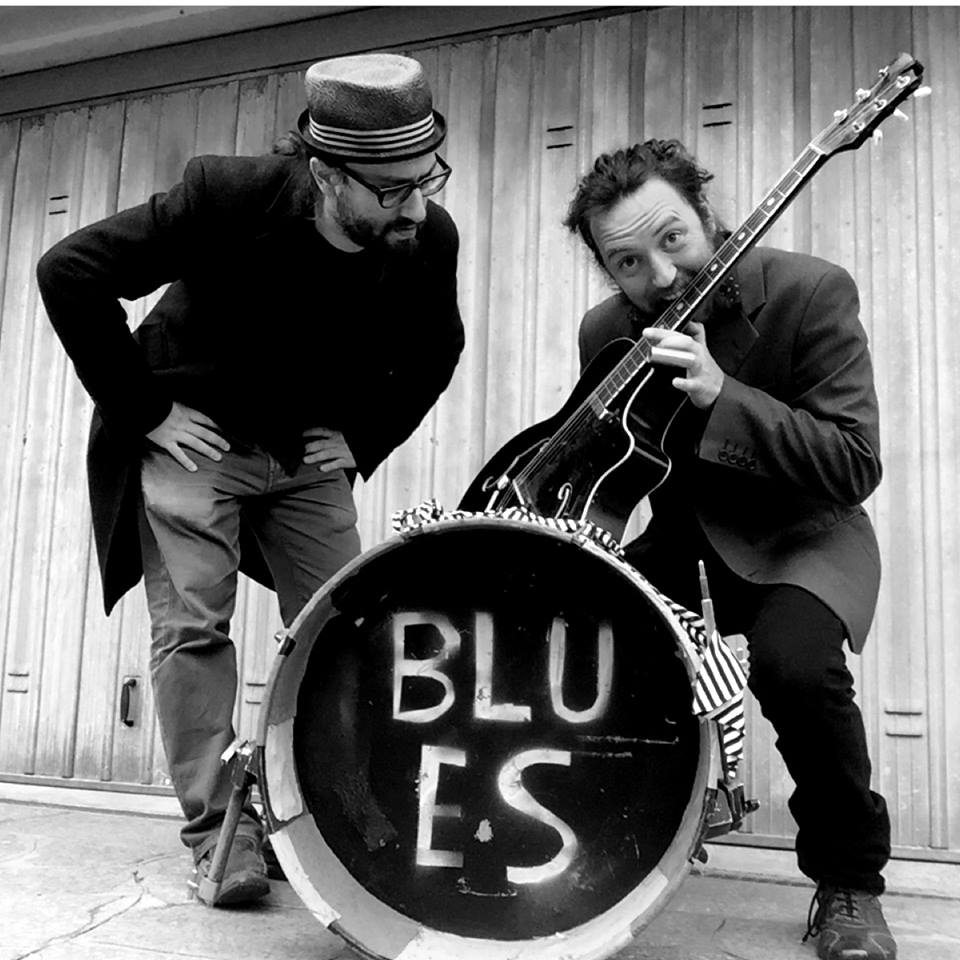 darsena's tweet photo. Sabato 25 novembre ore 23,30 / PAUL VENTURI &amp; SIMONE SCIFONI / live free entry / ristorante aperto dalle ore 19,00 / info e prenotazioni 075 953785 / 339 6647109 https://t.co/M8ufkKYH9p