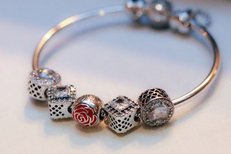 EppieShepherd's tweet photo. How to add a touch of magic to your everyday; inspired by the new @PANDORA_UK Disney collection #DoSeeTheMagic https://t.co/EUFzKKqcIK https://t.co/d69MKnYMF4