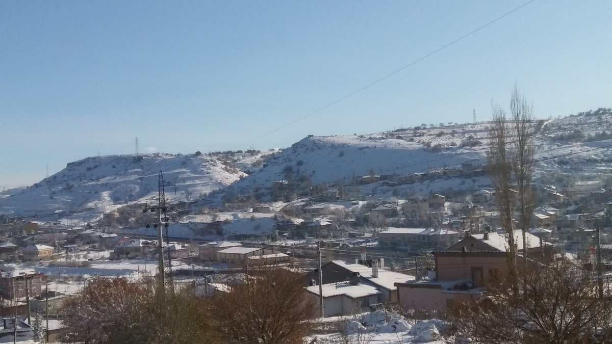 Her kışın bir baharı, her gecenin bir neharı vardır.
Tarihçe-i Hayat - 79 
B.SAİD NURSİ