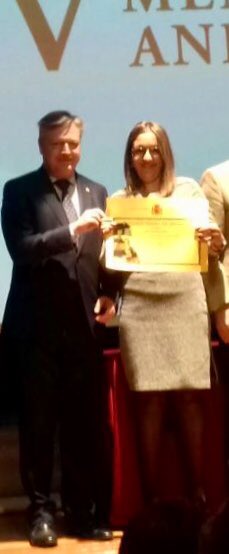 primojurado's tweet photo. Enhorabuena @Maleka79L hoy #PremiosMenina17 por tu trabajo al frente de la Unidad Contra #ViolenciaDeGenero de @SubdeGobCordoba de 2012 a 2016 https://t.co/KvNSxuNjiv