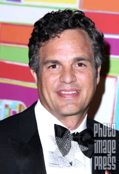 Happy Birthday Wishes going out to Mark Ruffalo!!!   