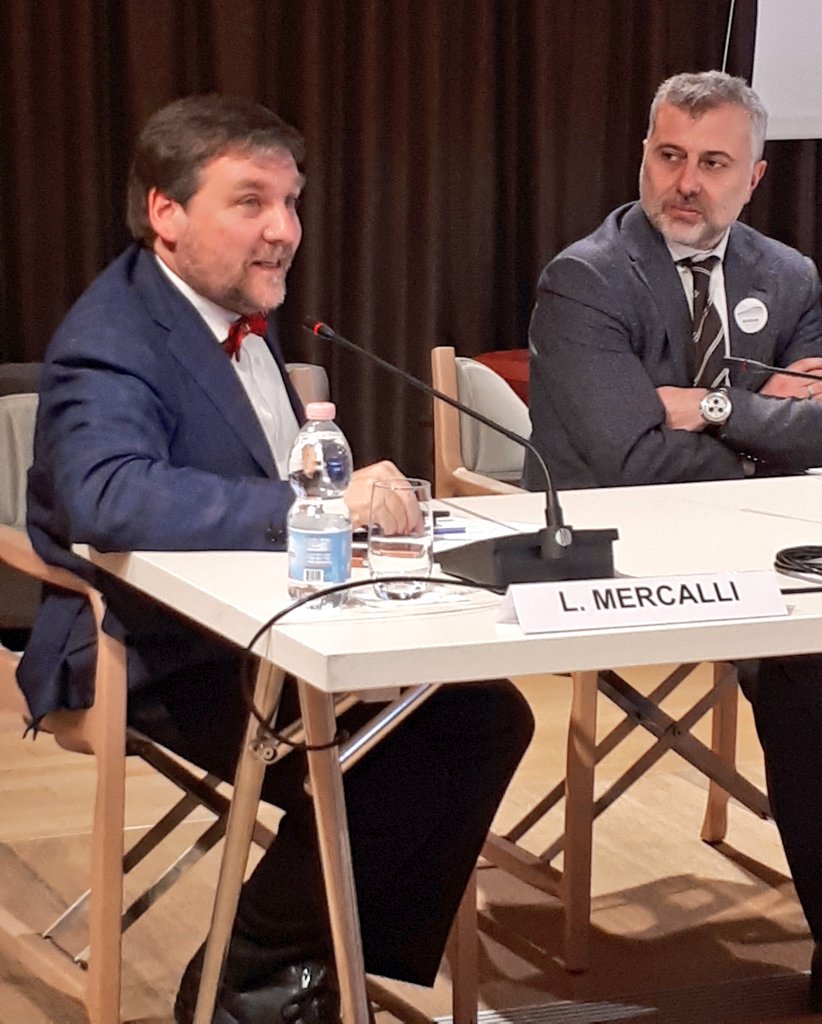 mcexpocomfort's tweet photo. Luca Mercalli, presidente della Società Meteorologica Italiana, parla alla conferenza di #MCE2018 e #BIE2018 https://t.co/PDhueLyTWT