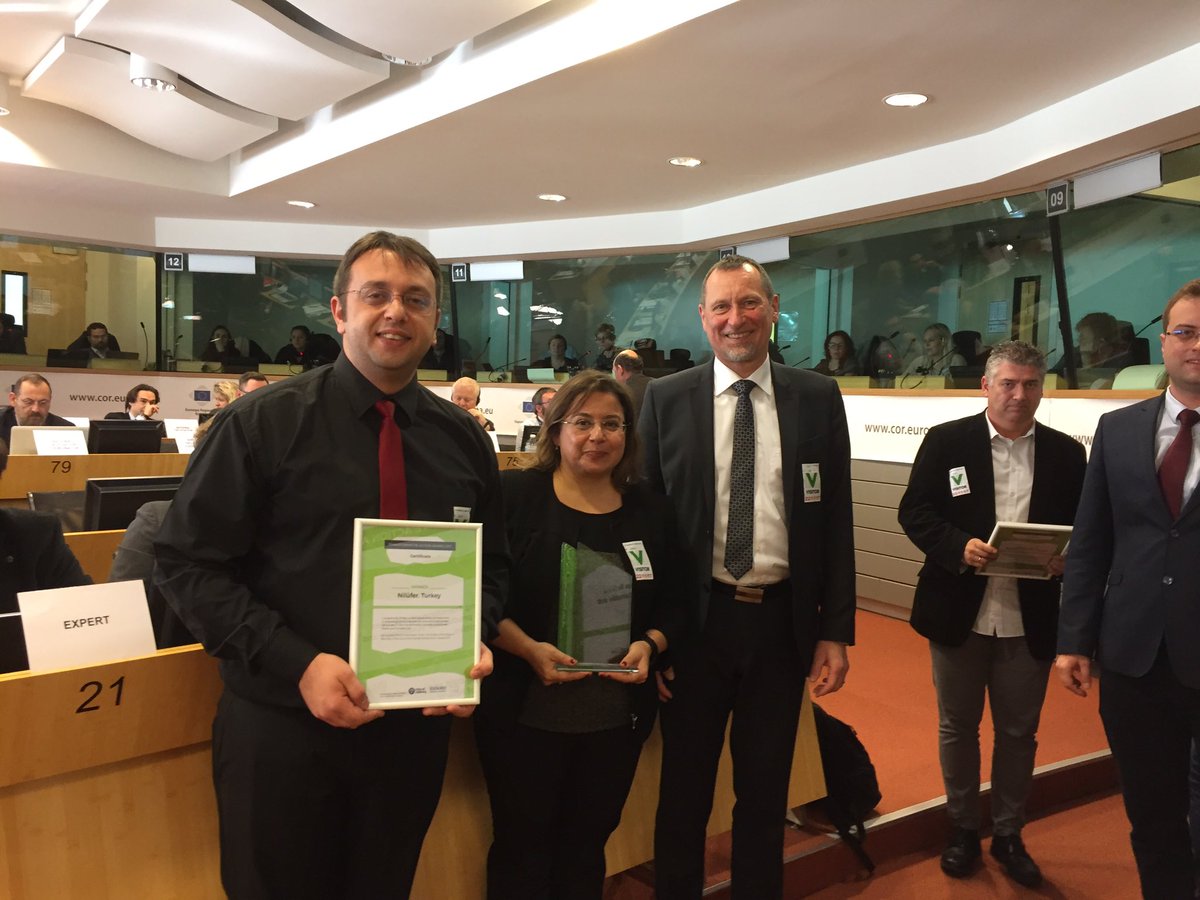 sustain_cities's tweet photo. And the winner is... Nilüfer! For using neighbourhood committees to increase civic engagement. Congratulations for your inspiring Transformative Action #TAaward17 https://t.co/Mx1vQq4Qd4