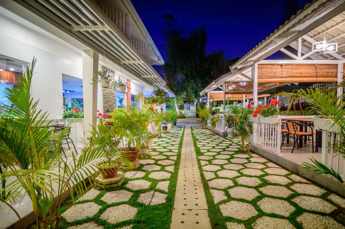 HotelsRobins's tweet photo. 8 days until Du Thuyen Villa opens...  What a great spot to meet friends over a coffee! Your oasis awaits! https://t.co/Gt2WxLx3mv  #duthuyenvilla #youroasis #dalat #dalathotels #dalatcoffee https://t.co/8ru8N25ri9
