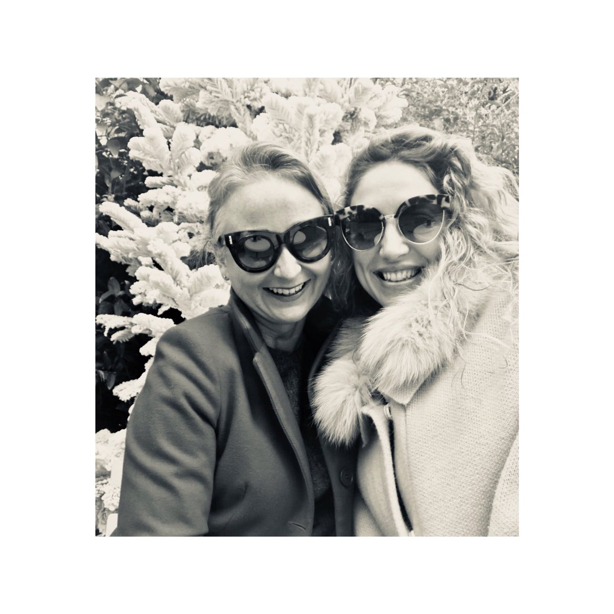 natlangsdale's tweet image. Happiness is friends and reunions #cpcdesign #brightcreativity #entrepreneurs #monaco #ladieswhokickass #moversandshakers #interiordesign #architect #strategist
