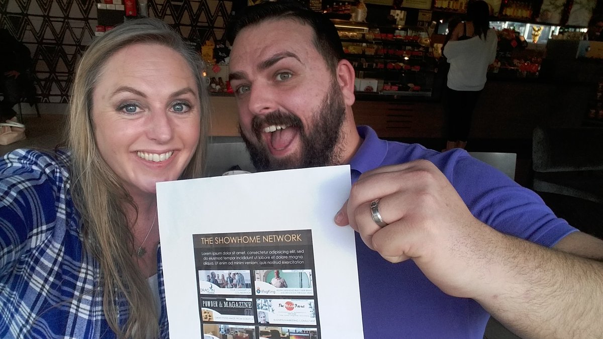 DWiltonArt's tweet photo. Talking about #marketing #socialmedia #smallbusinesses &amp; #ShowHomeNetwork with @JamesJarmak @thenetmag #ChathamDockside https://t.co/Iao7zgKSab