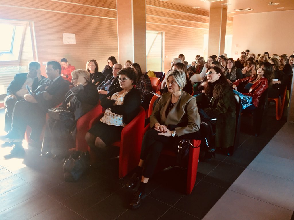 ValoreD's tweet photo. Molte le aziende oggi in @RegionePuglia per parlare del #ManifestoValoreD .Grazie a @ConfindustriaPuglia e @datacontact_it per loro contributo https://t.co/w7KwMexi6B