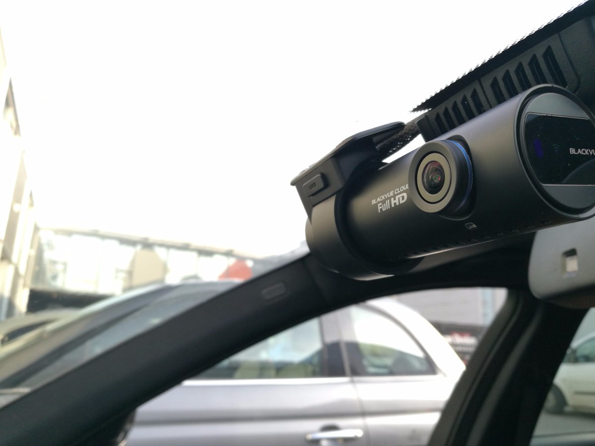 FullOption_nl's tweet photo. #Alpina #B3 #BiTurbo voorzien van #blackvue #Dashcams, #Cobra #startblokkering en #technocon #ritregistratie.

https://t.co/CdyQdSqpTy https://t.co/ORoj4fNiOp