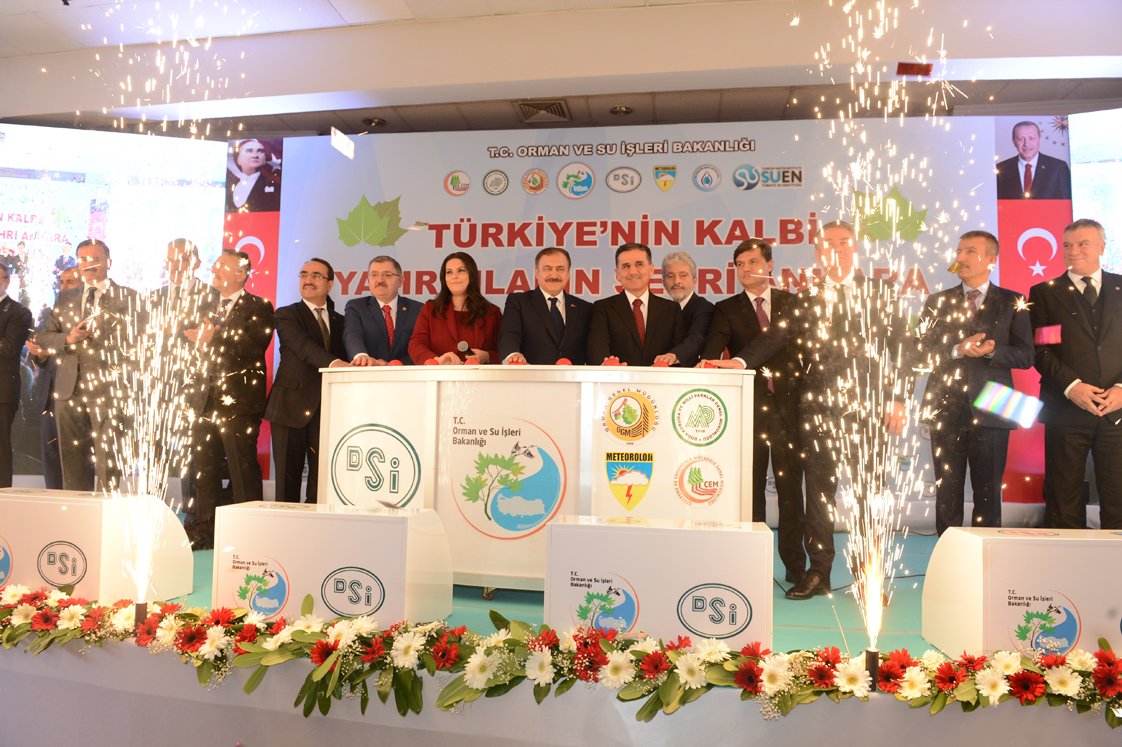 Ankara’da 15 Tesisin Toplu Temel Atma Töreni Yapıldı
ankara.gov.tr/ankarada-15-te…