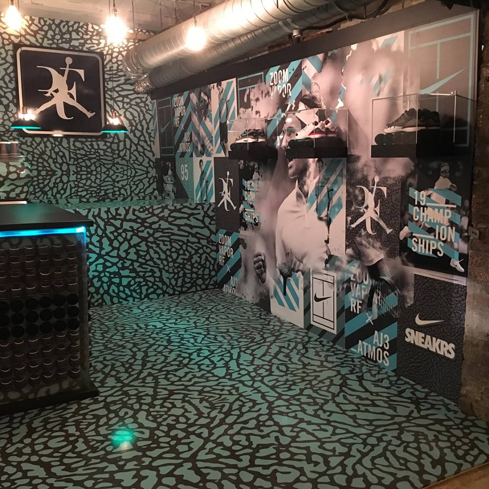 3MFilmsUK's tweet photo. #3M Scotchlite Print Wrap Film #780mC-10R isn't just for vehicles as this latest project from #AVW @wrapcube shows with this wall to floor #reflective transformation #sparkle by day and #glow by night https://t.co/Ny8wrXj5aS