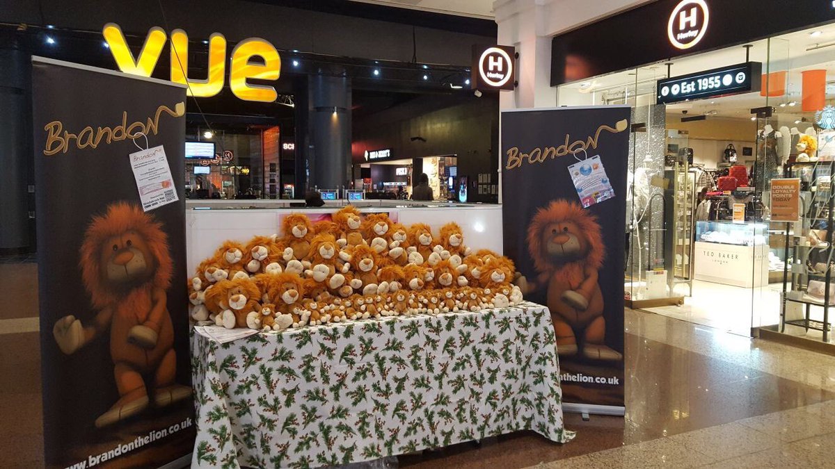BrandonLionCF's tweet photo. Doing a bit of #Christmas shopping today @MiddlebrookRLP? Come and buy a Lion Bear or Keyring to be entered into our prize draw for some fantastic prizes! Money raised goes towards putting defibrillators in local #Bolton Schools! We’re located in the VUE Cinema foyer! 🎄🎅 https://t.co/mj2ipqd1ay