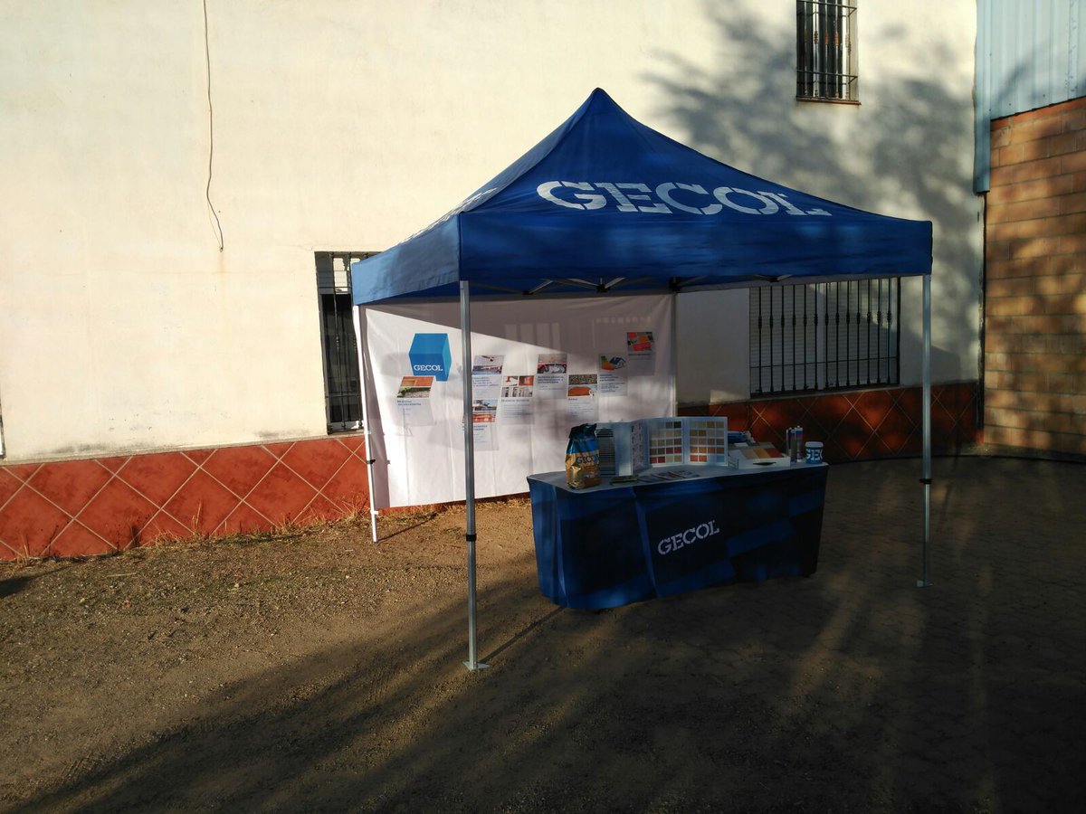 GECOLoficial's tweet photo. Tenemos otro Punto de Venta Activo en Decora Factory en Fuente Obejuna (Córdoba) En la fotografía Jorge Reifs con Carmen Sánchez, responsable de Ventas #GECOLequipo #SiempreCerca #PVAgecol https://t.co/tHhaVP63kH