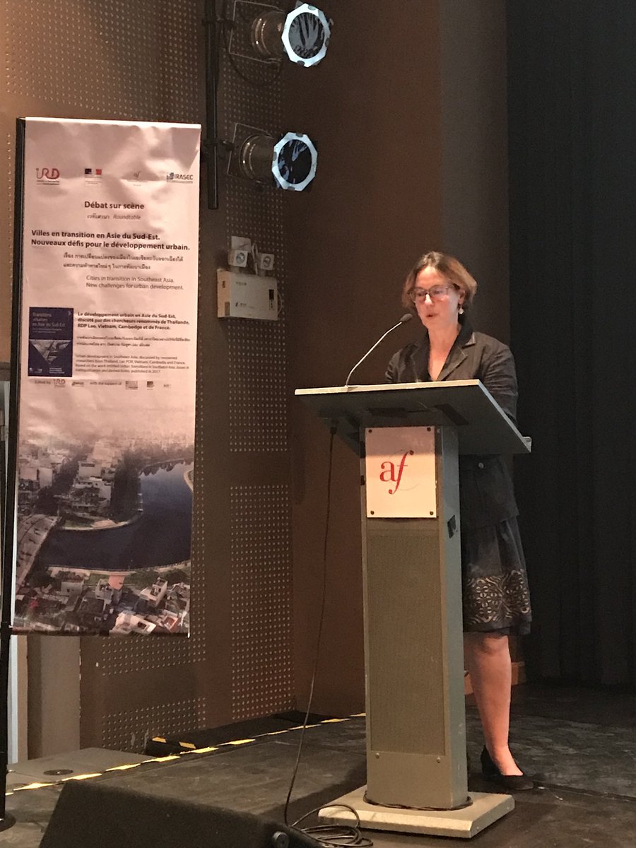 JBerger_DRN's tweet photo. Introduction of #IRD's roundtable on #urbandevelopment in #southeastasia in partnership with #IRASEC @AFBKK @FRenThailande by Karine Peyronnie, IRD researcher of UMR Prodig. @ird_fr https://t.co/maM1ZPX9pU